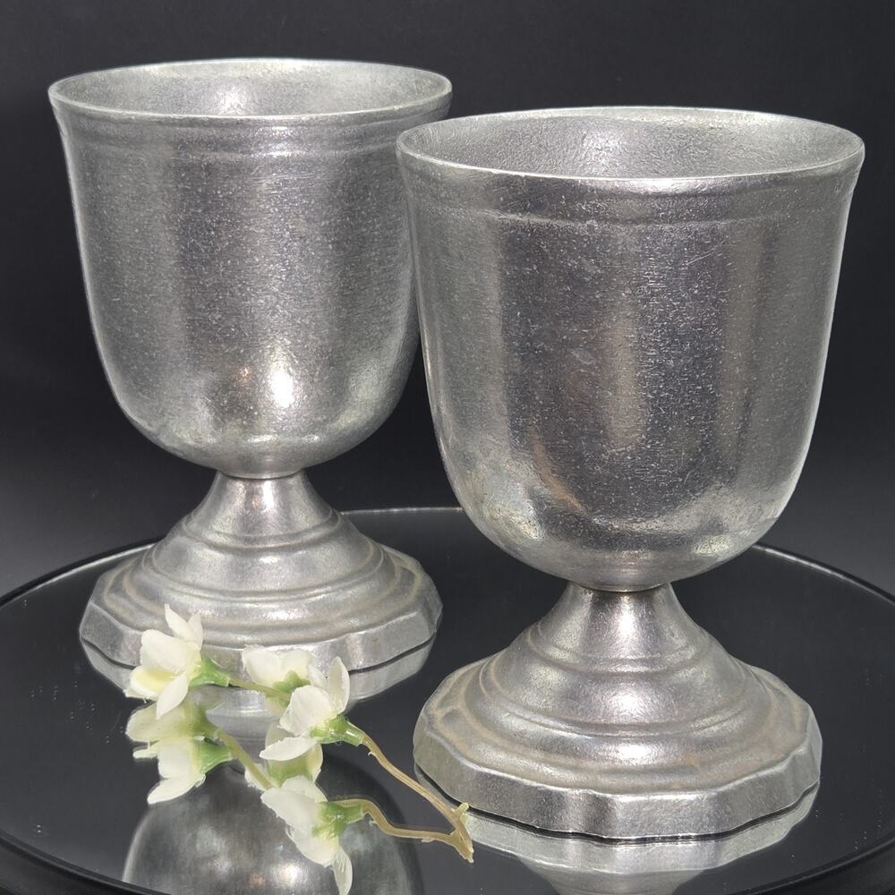 Wilton Armetale Queen Ann 5-1/4" H. Goblets 12oz. Set of 2 Wedding Toast Matte